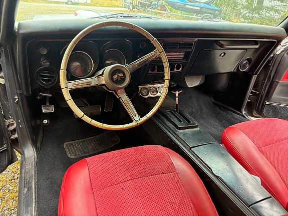 Pontiac Firebird 19 of 29