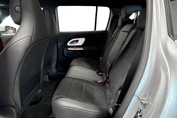 Mercedes-Benz GLB250+ 10 of 14