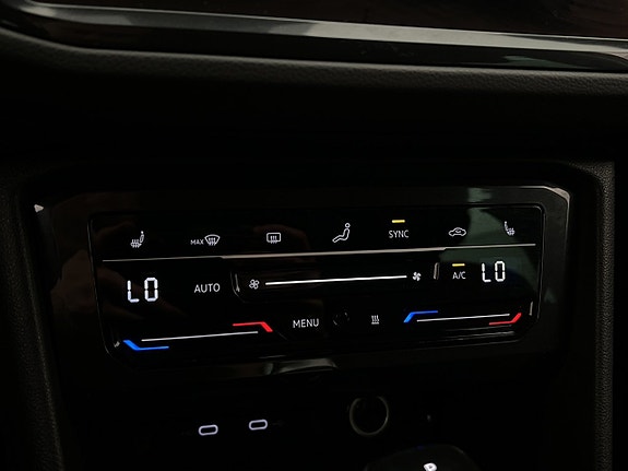 Volkswagen Tiguan 19 of 29