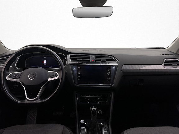 Volkswagen Tiguan 15 of 29