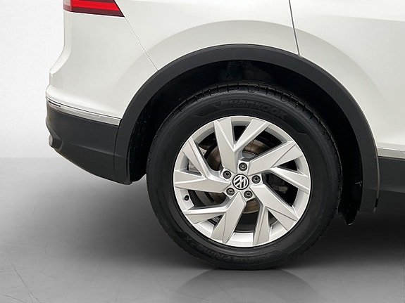 Volkswagen Tiguan 29 of 29