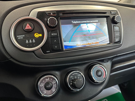 Toyota Yaris 25 of 27