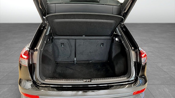 Audi Q4 e-tron 7 of 13