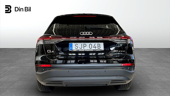Audi Q4 e-tron 5 of 13