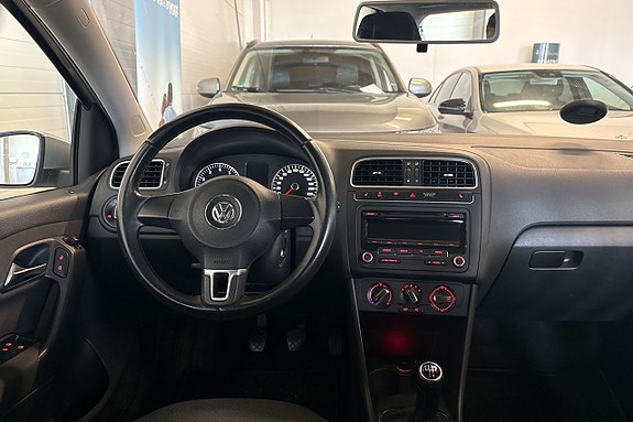 Volkswagen Polo 12 of 17