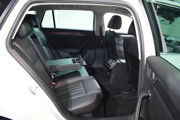 Skoda Superb 14 of 25