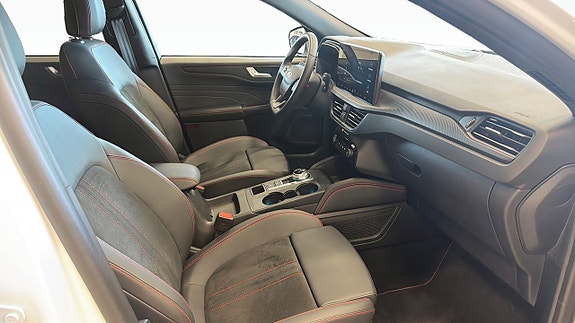 Ford Kuga 3 of 12