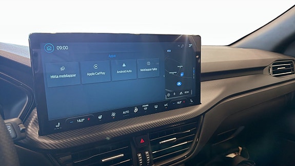 Ford Kuga 11 of 12