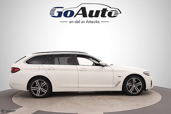 BMW 530e 2 of 28
