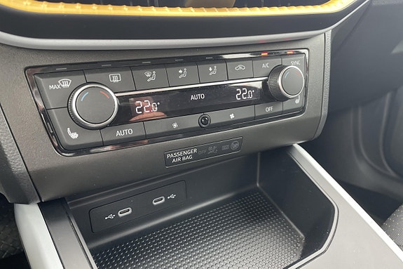 Seat Arona 24 of 25