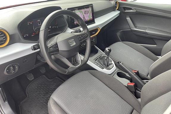 Seat Arona 12 of 25