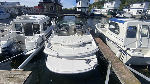 Monterey 214 FSC 2008 Volvo Penta 4,3 GXI 2008 8 of 19