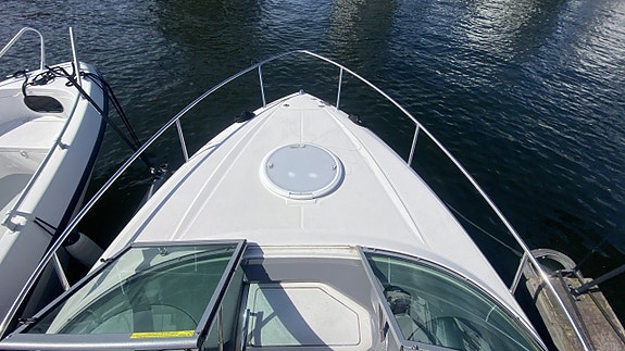 Monterey 214 FSC 2008 Volvo Penta 4,3 GXI 2008 4 of 19