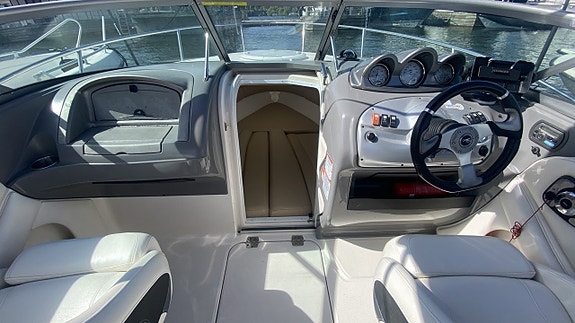Monterey 214 FSC 2008 Volvo Penta 4,3 GXI 2008 16 of 19