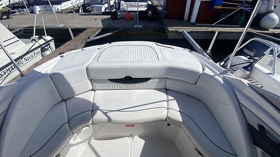 Monterey 214 FSC 2008 Volvo Penta 4,3 GXI 2008 12 of 19
