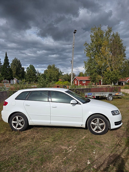 Audi A3 2 of 12