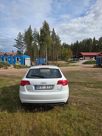 Audi A3 4 of 12