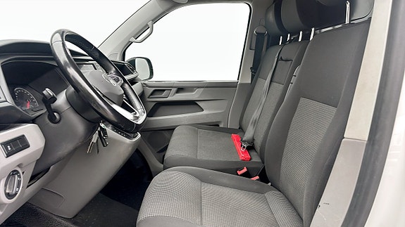 Volkswagen Transporter 11 of 12