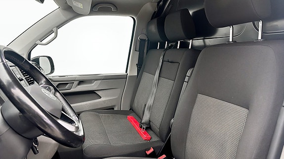 Volkswagen Transporter 8 of 12