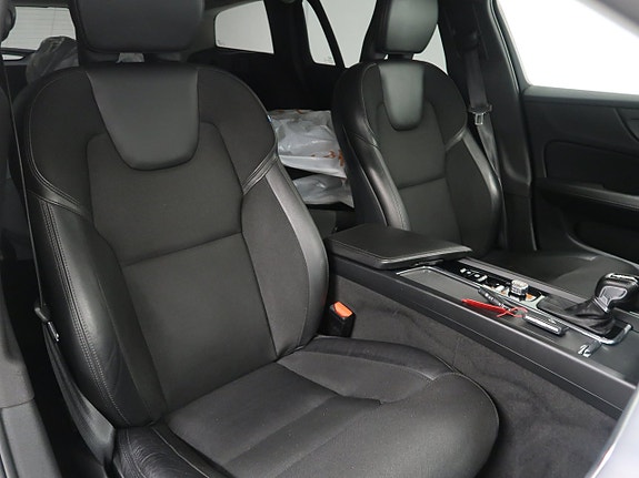 Volvo V60 21 of 30