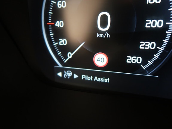 Volvo V60 23 of 30
