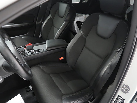 Volvo V60 19 of 30