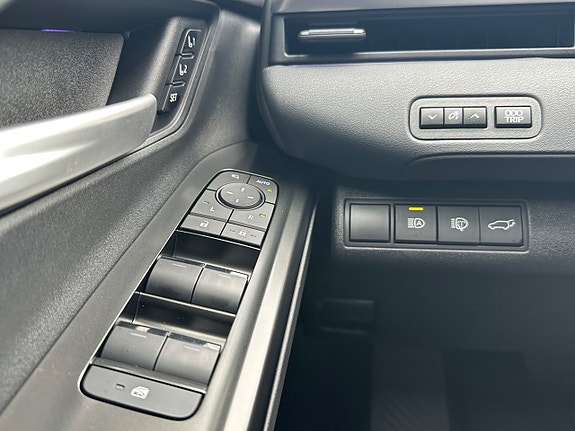 Subaru E-Outback 18 of 30