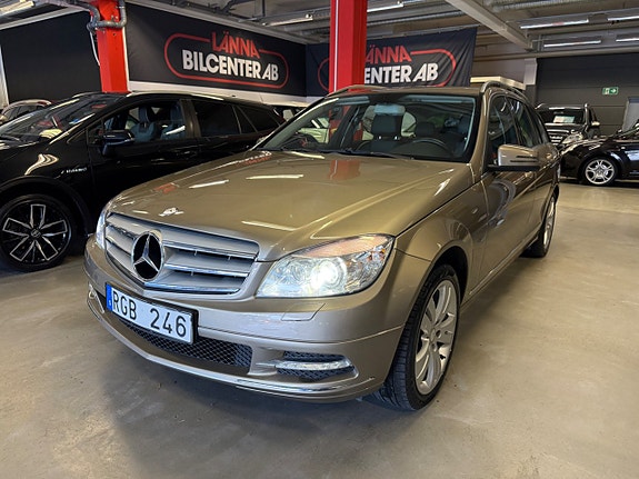 Mercedes-Benz C180 3 of 25