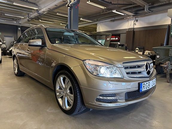 Mercedes-Benz C180 7 of 25