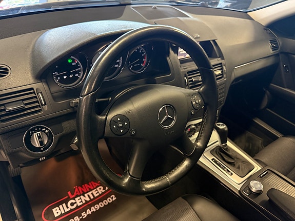 Mercedes-Benz C180 11 of 25
