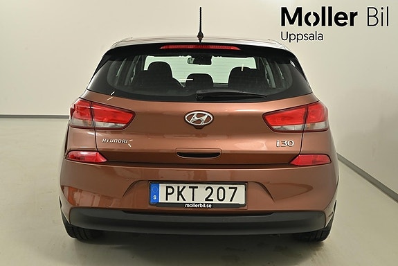 Hyundai i30 8 of 11
