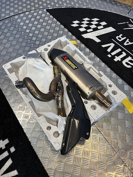 Ducati DESERTX 14 of 14