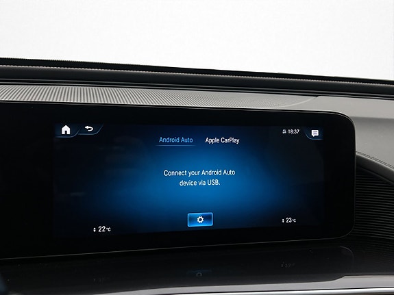 Mercedes-Benz EQC400 27 of 30
