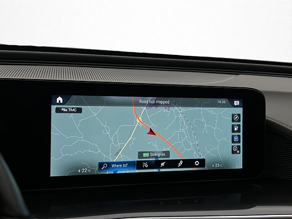 Mercedes-Benz EQC400 23 of 30
