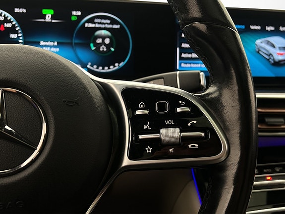 Mercedes-Benz EQC400 21 of 30