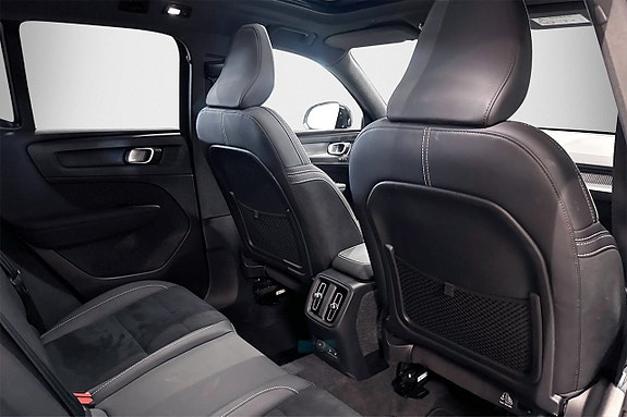 Volvo XC40 14 of 25