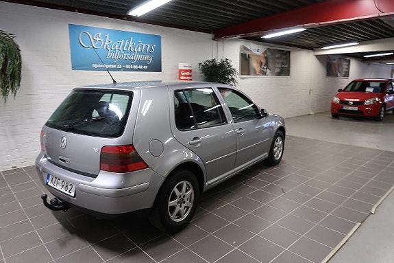 Volkswagen Golf I 3 of 6