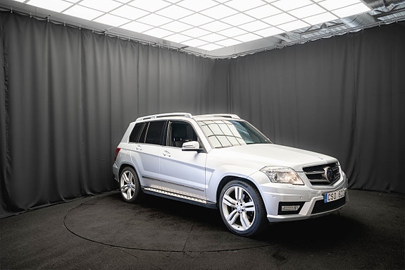 Mercedes-Benz GLK220 4 of 17