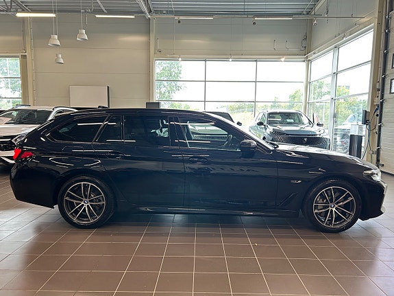 BMW 530e 8 of 30