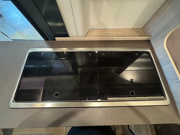 Bürstner Lineo 590 17 of 26