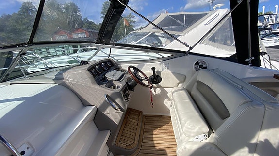 Chaparral 250 Signature 2008 Mercruiser 350 MPI Seacore -08 18 of 30