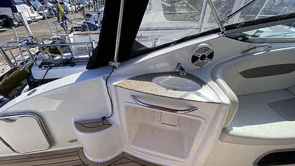 Chaparral 250 Signature 2008 Mercruiser 350 MPI Seacore -08 25 of 30