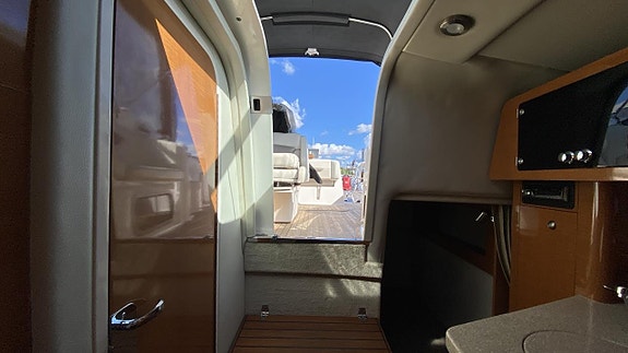 Chaparral 250 Signature 2008 Mercruiser 350 MPI Seacore -08 8 of 30