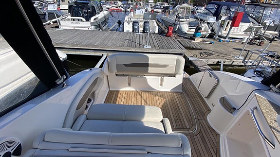 Chaparral 250 Signature 2008 Mercruiser 350 MPI Seacore -08 29 of 30
