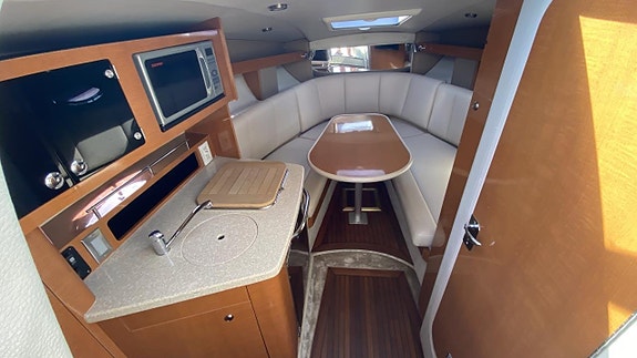 Chaparral 250 Signature 2008 Mercruiser 350 MPI Seacore -08 14 of 30