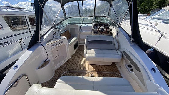 Chaparral 250 Signature 2008 Mercruiser 350 MPI Seacore -08 26 of 30