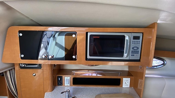 Chaparral 250 Signature 2008 Mercruiser 350 MPI Seacore -08 13 of 30
