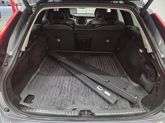 Volvo V90 8 of 10