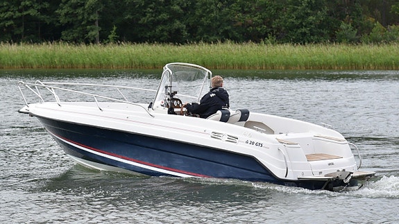 Ryds 20 GTS -2004. Mercruiser 4,3 MPI. 390 gångtimmar. HÖSTR 3 of 17