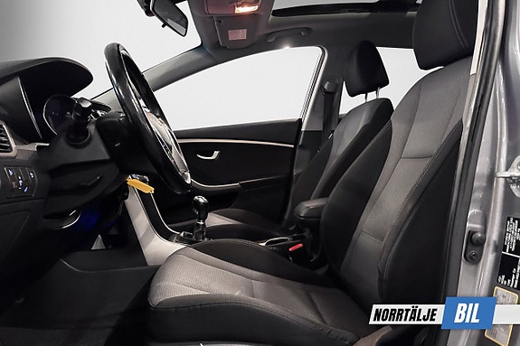Hyundai i30 8 of 17
